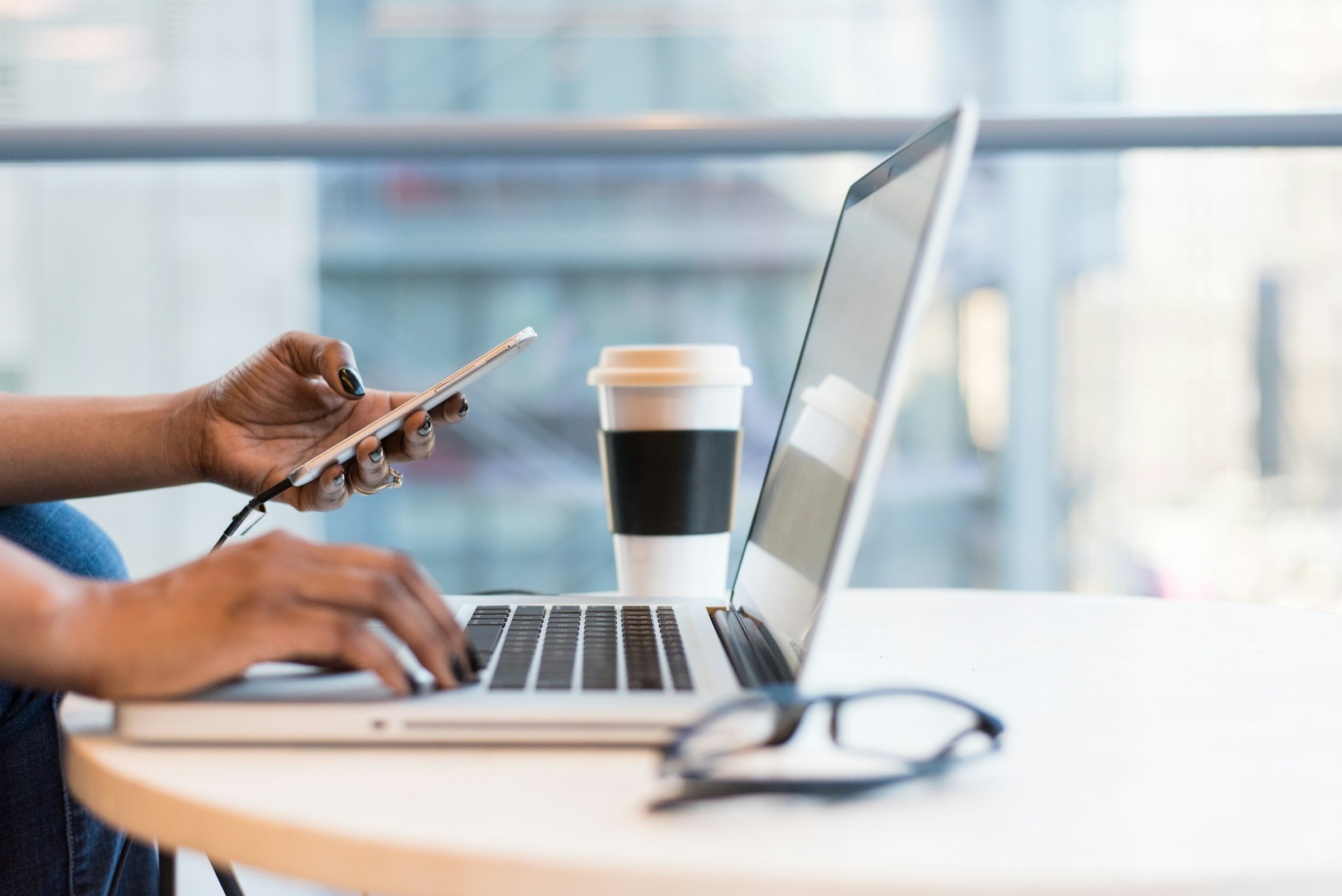 Creative Ways to Incentivize Staff With Popular Coffee Rewards