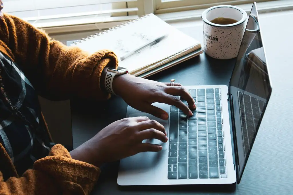 How AI Content Generation Is Transforming Digital Creativity, Productivity, and Online Business Workflows