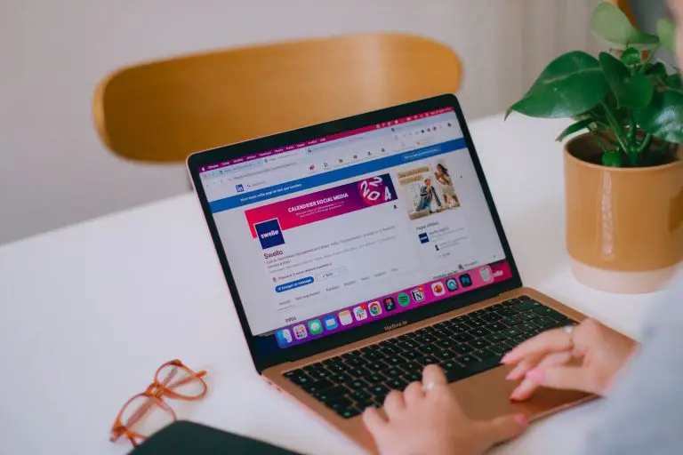 Top AI-Powered Helpdesk Platforms for Growing Ecommerce Businesses